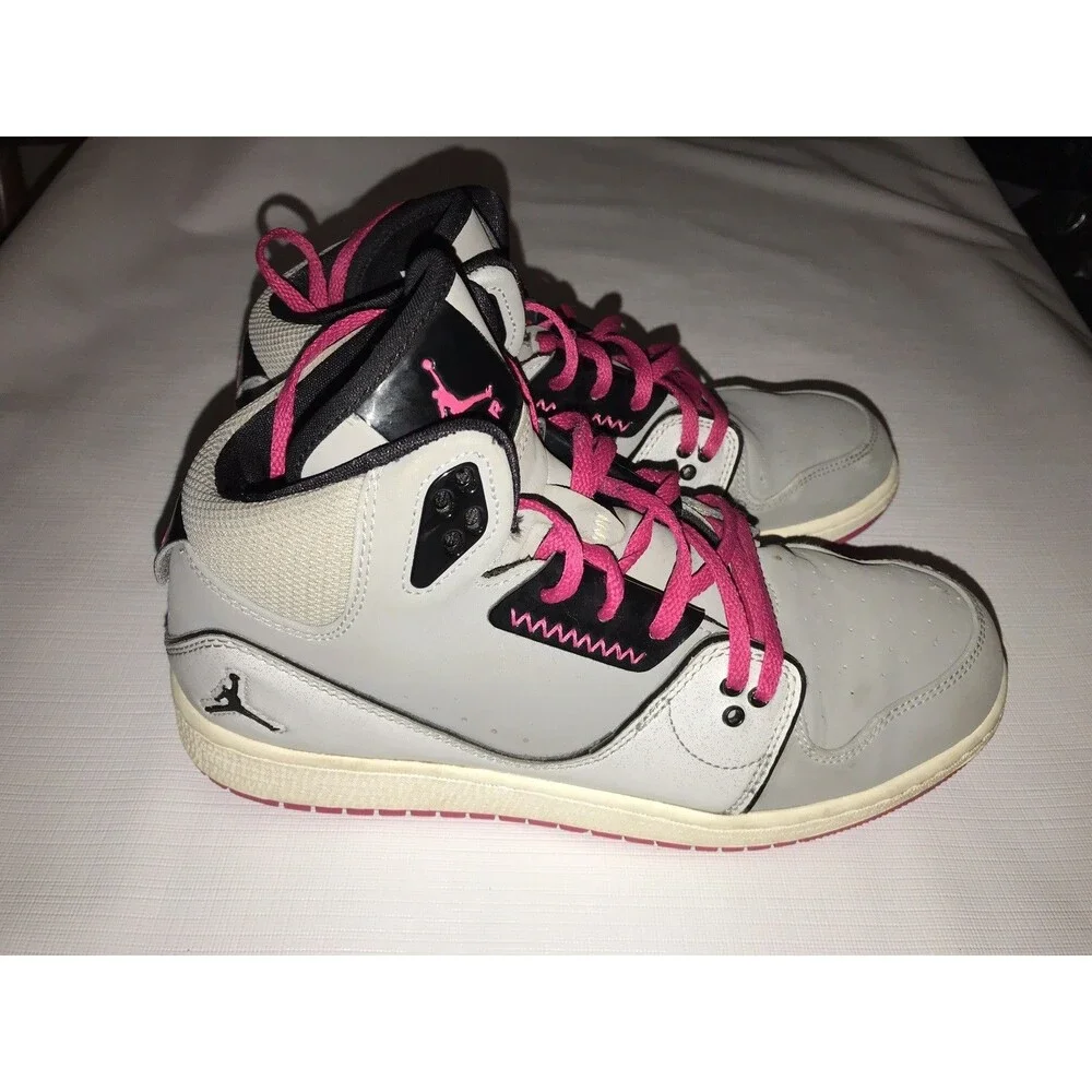 Nike Jordan 1 Flight 2 Gg Mtllc Silver/Blck-Vvd Pnk-Wht Size 7y
